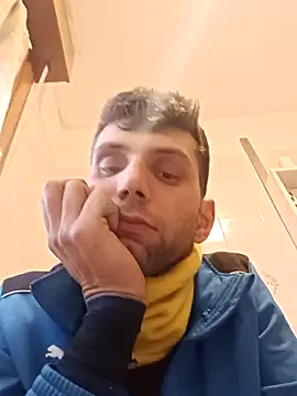 Snapshot of dariodario chatting on 01-06-26, 02:54 dariodario online show from 01-06-26, 02:54