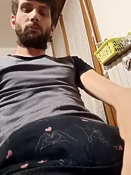 Snapshot of dariodario chatting on 03-26-26, 03:23 dariodario online show from 03-26-26, 03:23