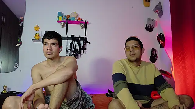 Snapshot of Nymphobuddies chatting on 01-12-26, 11:54 Nymphobuddies online show from 01-12-26, 11:54