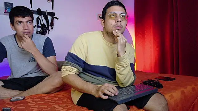 Snapshot of Nymphobuddies chatting on 01-16-26, 12:36 Nymphobuddies online show from 01-16-26, 12:36