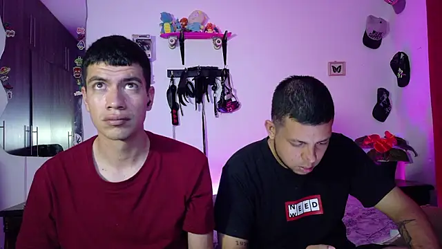 Snapshot of Nymphobuddies chatting on 02-19-26, 11:45 Nymphobuddies online show from 02-19-26, 11:45