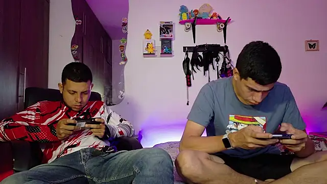 Snapshot of Nymphobuddies chatting on 02-21-26, 01:39 Nymphobuddies online show from 02-21-26, 01:39