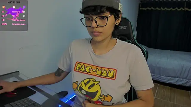 Snapshot of gooddess_isis chatting on 12-11-24, 04:18 gooddess isis online show from 12-11-24, 04:18