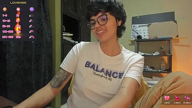 Snapshot of gooddess_isis chatting on 12-23-24, 05:39 gooddess isis online show from 12-23-24, 05:39