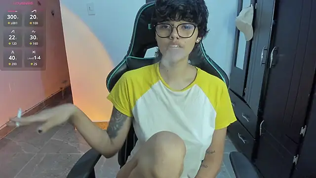 Snapshot of gooddess_isis chatting on 12-30-24, 07:04 gooddess isis online show from 12-30-24, 07:04