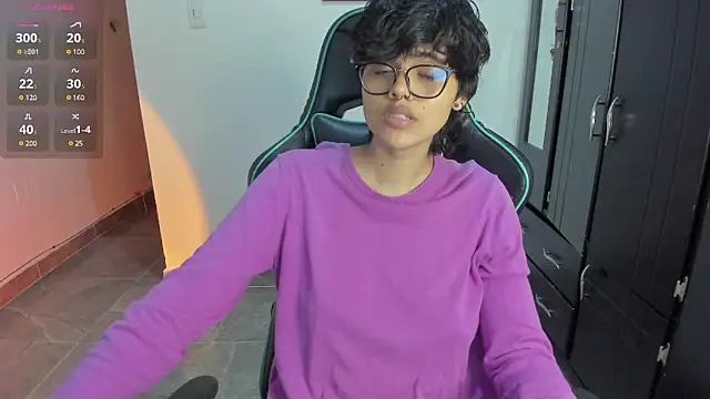 Snapshot of gooddess_isis chatting on 01-04-25, 11:54 gooddess isis online show from 01-04-25, 11:54