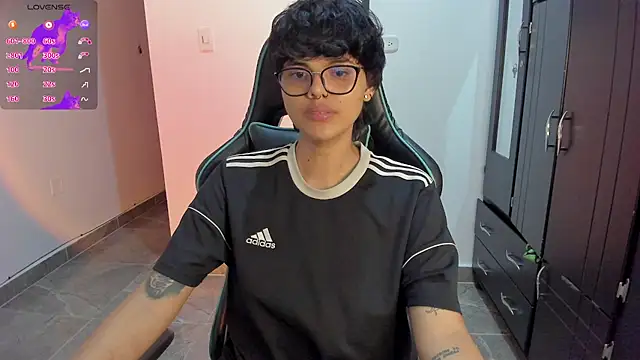 Snapshot of gooddess_isis chatting on 01-16-25, 05:11 gooddess isis online show from 01-16-25, 05:11