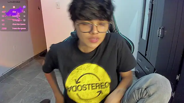 Snapshot of gooddess_isis chatting on 01-19-25, 07:04 gooddess isis online show from 01-19-25, 07:04