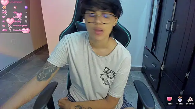 Snapshot of gooddess_isis chatting on 01-27-25, 06:09 gooddess isis online show from 01-27-25, 06:09