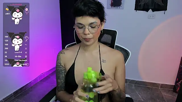 Snapshot of gooddess_isis chatting on 10-22-25, 10:04 gooddess isis online show from 10-22-25, 10:04