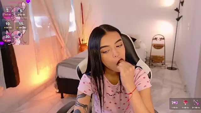 AnabelWolf online show from 11-15-25, 03:52