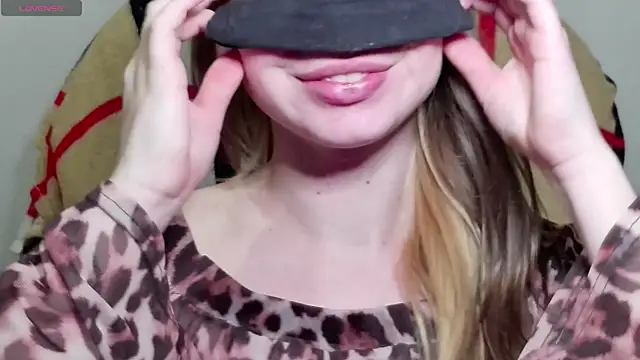 Mikki5P online show from 01-18-25, 08:19