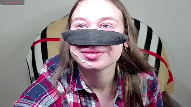 Mikki5P online show from 02-21-25, 06:04