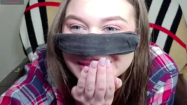 Mikki5P online show from 02-21-25, 09:11