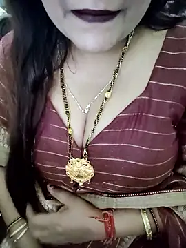 Snapshot of Mayuri77 chatting on 11-11-25, 06:52 Mayuri77 online show from 11-11-25, 06:52