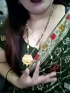 Snapshot of Mayuri77 chatting on 11-13-25, 06:45 Mayuri77 online show from 11-13-25, 06:45