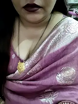 Snapshot of Mayuri77 chatting on 12-13-25, 07:53 Mayuri77 online show from 12-13-25, 07:53