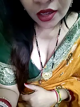 Snapshot of Mayuri77 chatting on 05-07-26, 07:03 Mayuri77 online show from 05-07-26, 07:03