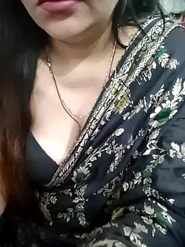Snapshot of Mayuri77 chatting on 05-23-26, 06:29 Mayuri77 online show from 05-23-26, 06:29