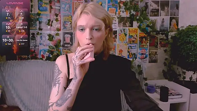 Simona Rain online show from 10-24-25, 09:22