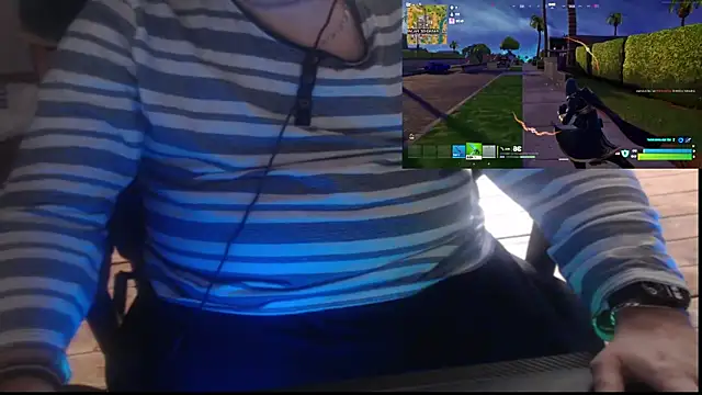 Snapshot of mancreeed chatting on 01-12-26, 03:39 mancreeed online show from 01-12-26, 03:39