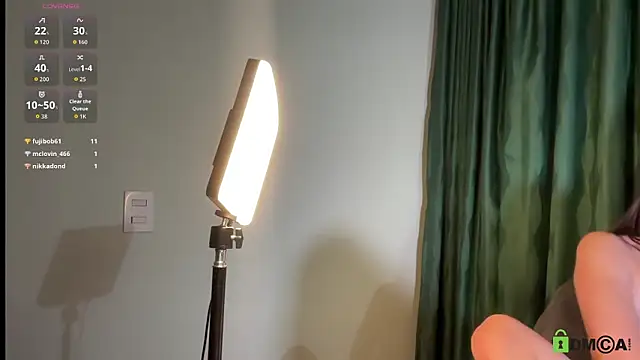 Lola lolota online show from 10-19-25, 06:58