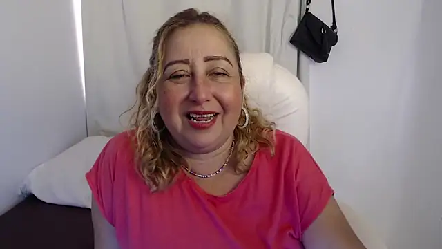 Xileny-Halliwey online show from 09-19-25, 03:45