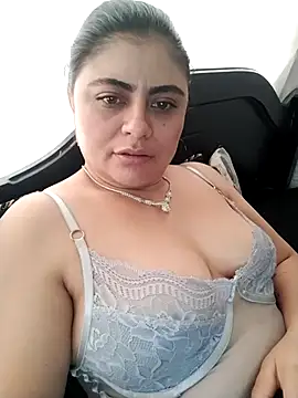 ElizabethWeil online show from 03-12-25, 02:56