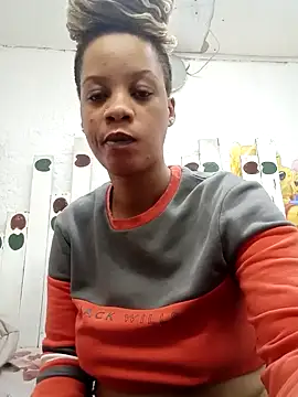 Snapshot of LolaTwerksXX chatting on 10-12-25, 12:26 LolaTwerksXX online show from 10-12-25, 12:26