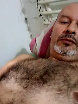 Juan 45 online show from 06-18-26, 07:29
