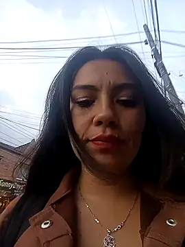 Snapshot of LIZ-06_ chatting on 02-19-25, 11:04 LIZ-06 online show from 02-19-25, 11:04