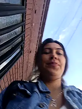 Snapshot of LIZ-06_ chatting on 02-21-25, 12:50 LIZ-06 online show from 02-21-25, 12:50
