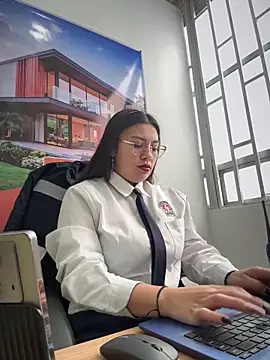 LIZ-06  online show from 10-29-25, 12:40