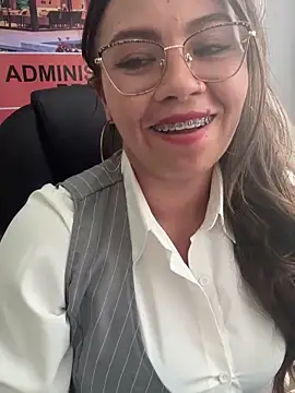 LIZ-06  online show from 11-18-25, 03:27