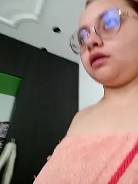 Snapshot of CURVY-HORNY chatting on 01-08-26, 07:16 CURVY-HORNY online show from 01-08-26, 07:16