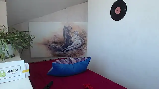 Luxuriouss s online show from 09-26-25, 04:16