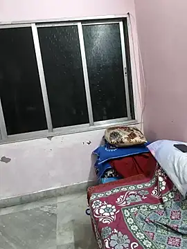 Snapshot of Cute-manisha chatting on 03-09-25, 12:53 Cute-manisha online show from 03-09-25, 12:53