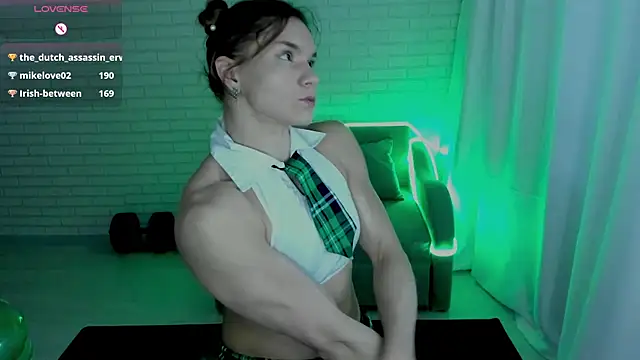 Lisa Ray online show from 03-01-25, 07:41