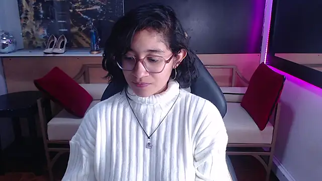 Snapshot of Lili_Gomez_ chatting on 09-09-25, 02:05 Lili Gomez online show from 09-09-25, 02:05