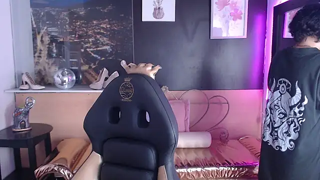 Snapshot of Lili_Gomez_ chatting on 10-24-25, 02:02 Lili Gomez online show from 10-24-25, 02:02