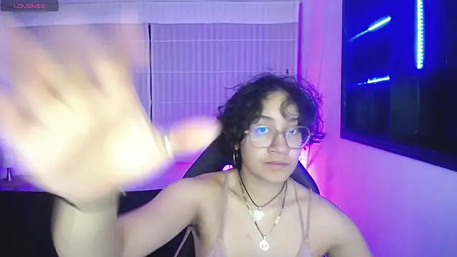 Snapshot of Lili_Gomez_ chatting on 11-27-25, 02:08 Lili Gomez online show from 11-27-25, 02:08