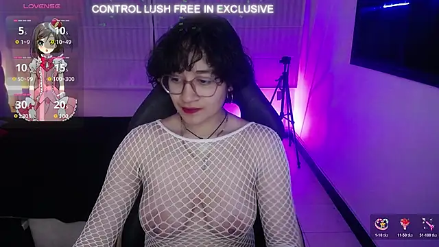 Snapshot of Lili_Gomez_ chatting on 11-28-25, 01:47 Lili Gomez online show from 11-28-25, 01:47