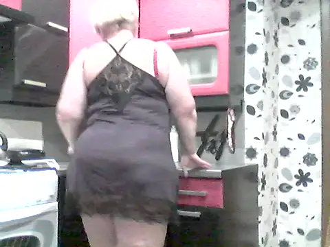 Lisa Suzie online show from 11-03-25, 03:13