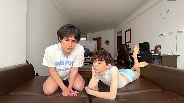 Snapshot of mapleg chatting on 03-12-26, 06:58 mapleg online show from 03-12-26, 06:58