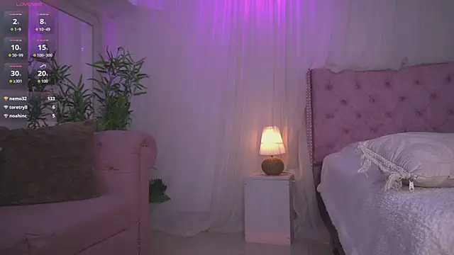 Lia Sweett  online show from 07-28-26, 07:39