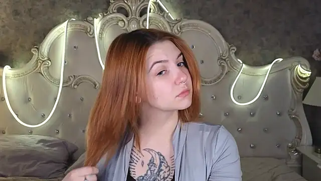 Melanie Stoun online show from 10-19-25, 09:43