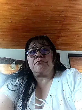 Snapshot of Darly_Gomez chatting on 02-12-26, 05:41 Darly Gomez online show from 02-12-26, 05:41