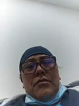 Snapshot of Darly_Gomez chatting on 05-18-26, 07:14 Darly Gomez online show from 05-18-26, 07:14