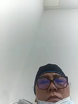 Snapshot of Darly_Gomez chatting on 05-19-26, 05:14 Darly Gomez online show from 05-19-26, 05:14
