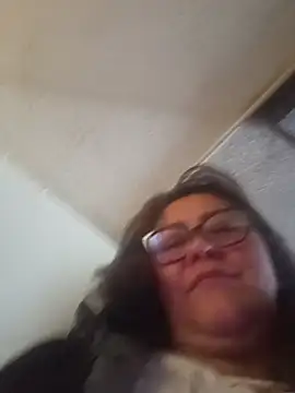 Snapshot of Darly_Gomez chatting on 05-26-26, 04:14 Darly Gomez online show from 05-26-26, 04:14